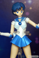 [Tamashii Nations] SH Figuarts Sailor Moon - Page 2 AdkRDxup