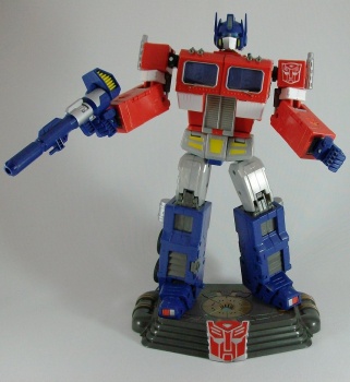 [Masterpiece Hasbro] 20th ANNIVERSARY OPTIMUS PRIME Edition DVD - Sortie 2006 Adot14aa