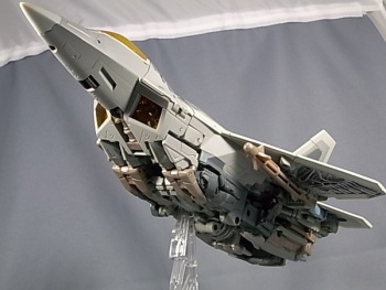 [Masterpiece Takara Tomy] MPM-1 STARSCREAM - Sortie Octobre 2010 GLM5aUKI