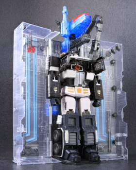 [Masterpiece Takara Tomy] MP-4S CONVOY SLEEP MODE - Sortie Juin 2010 MRvjEdIH