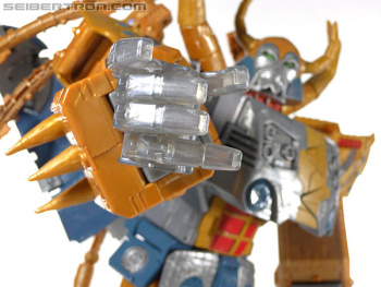 [Masterpiece Hasbro] 25TH ANNIVERSARY UNICRON with KRANIX - Sortie Septembre 2011 S1YYutFA