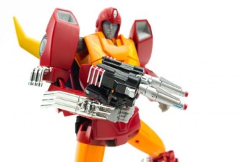 [Masterpiece Hasbro] MASTERPIECE RODIMUS PRIME - Sortie Juillet 2011 Stw9MNzT