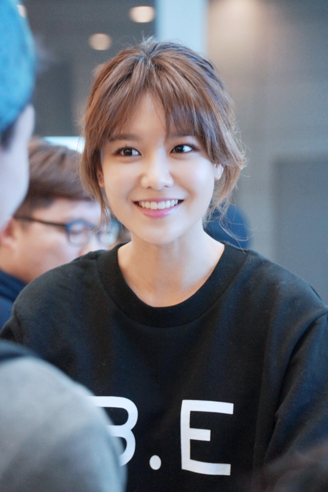 [PIC][19-03-2016]SooYoung tổ chức buổi từ thiện tại "SM COEX" vào trưa nay 20161219141429992rqqn