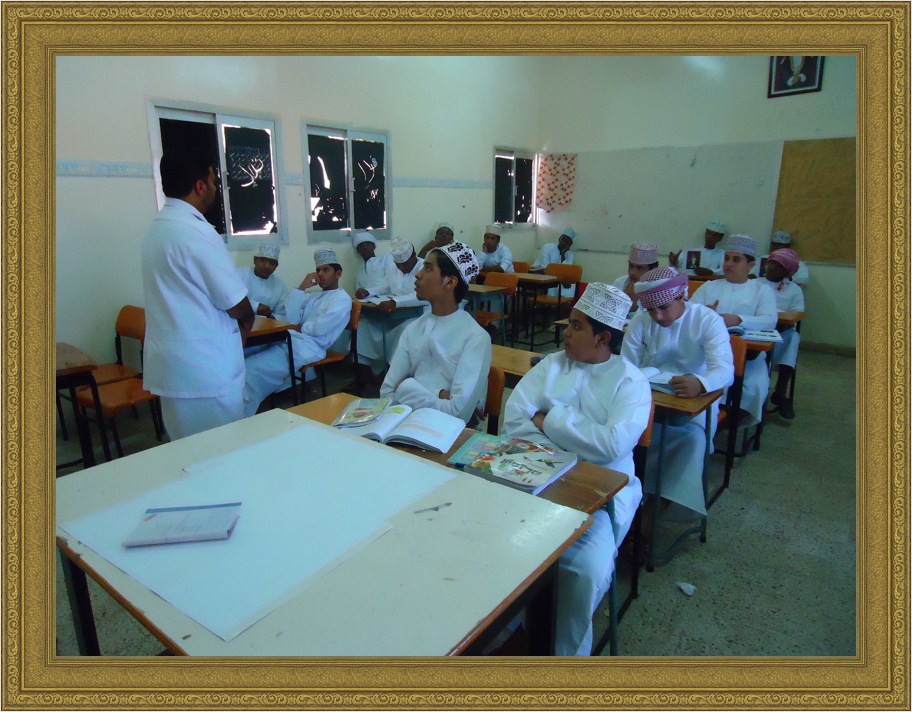 محاضرة عن ( الاسعافات الاولية ) بمدرسة أحمد بن ماجد للتعليم ما بعد الأساسي 011225