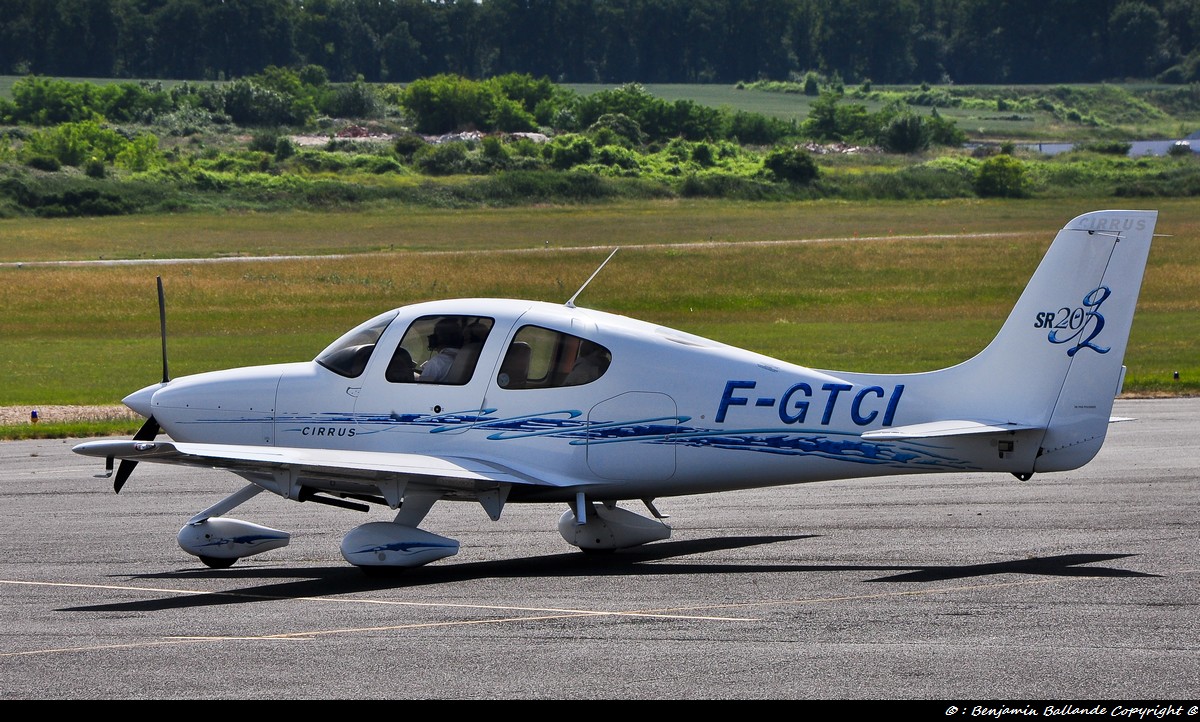 Aérodrome de Royan Médis 25548