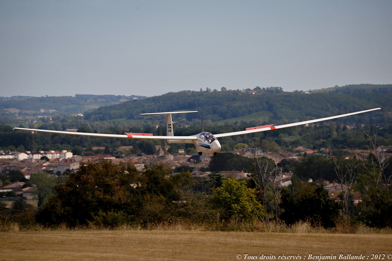 Aérodrome de Ste foy la Grande  - Page 6 27490