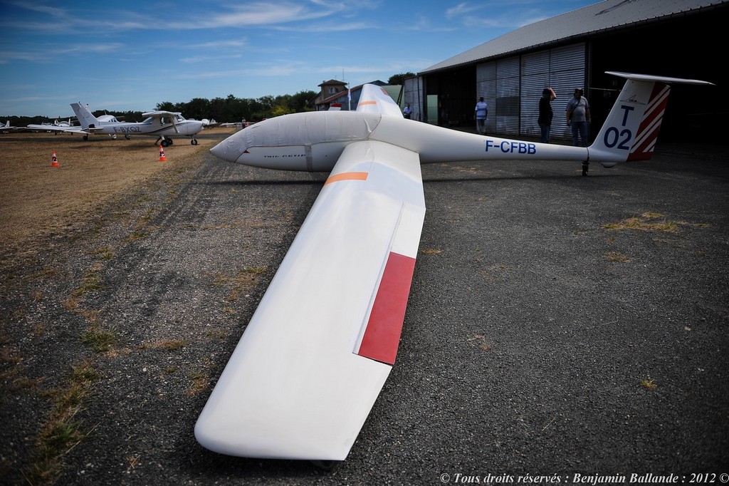 Aérodrome de Ste foy la Grande  - Page 6 27579