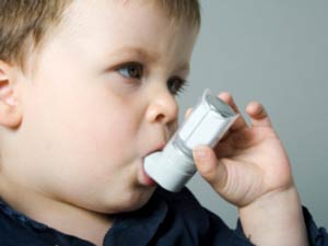 சுத்தமாக இருந்தா குழந்தைகளை ஆஸ்துமா தாக்காது!  26-asthma4-300