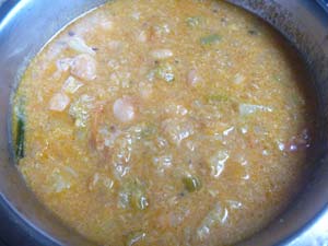 பட்டர் பீன்ஸ் காய்கறி குருமா 28-beens-sambar-300