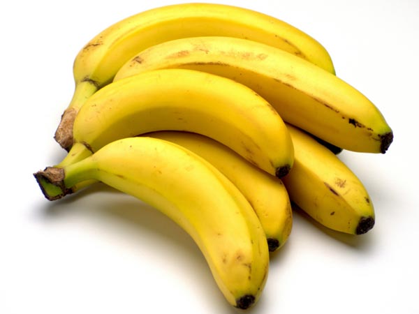 வெள்ளை புள்ளிகள் அழகை கெடுக்குதா?   22-1366624609-banana