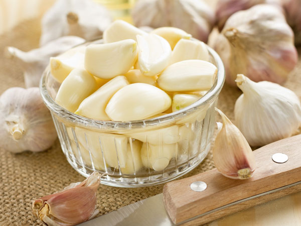 வயிற்றுப் போக்கை ஏற்படுத்தும் உணவுகள்!!! 17-1368768977-garlic