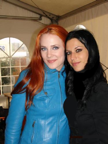 Simone's pics - Page 5 Simone-simons-y-cristina-scabbia