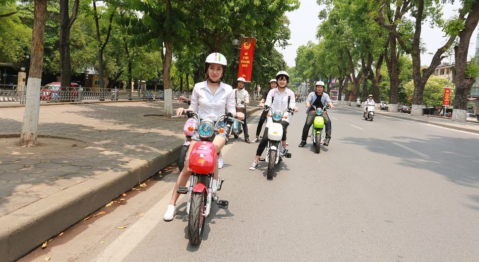 Xe đạp, xe máy, ô tô: Xe đạp điện đã trở thành trào lưu bùng nổ trong giới teen Nijia-2017