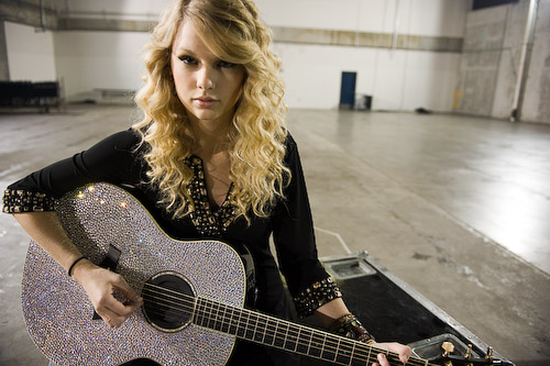 [PHOTOSHOOT] Photoshoots of TAYLOR SWIFT Taylorweb033