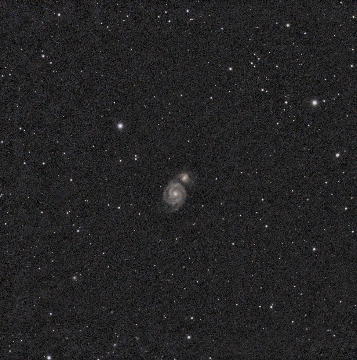 HELP !!! Que dois-je faire de ces images  ? M51_rv10