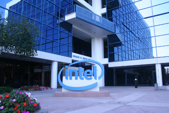 Intel: Έτοιμη να καταθέσει πρόταση για εξαγορά της Altera Intel-logo-570