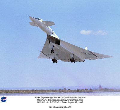 QUIZ AIR - Page 19 XB-70