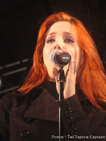 Fotos de Simone Simons - Página 3 4