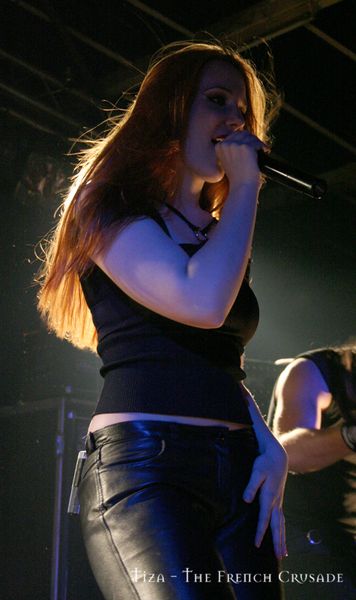 Fotos de Simone Simons - Página 3 4