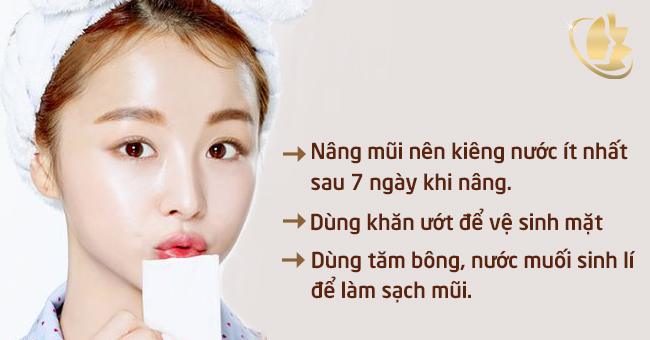  Nâng mũi kiêng nước bao lâu? Nang-mui-kieng-nuoc-bao-lau-rua-mat