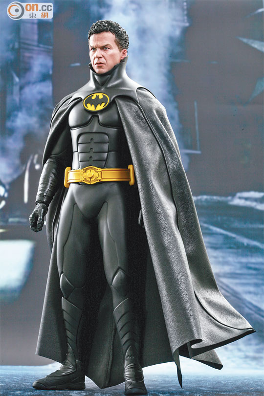 [Hot Toys] Batman Returns: Batman & Bruce Wayne (Michael Keaton) Pack 1/6 Scale - Página 5 0514-00481-001b8