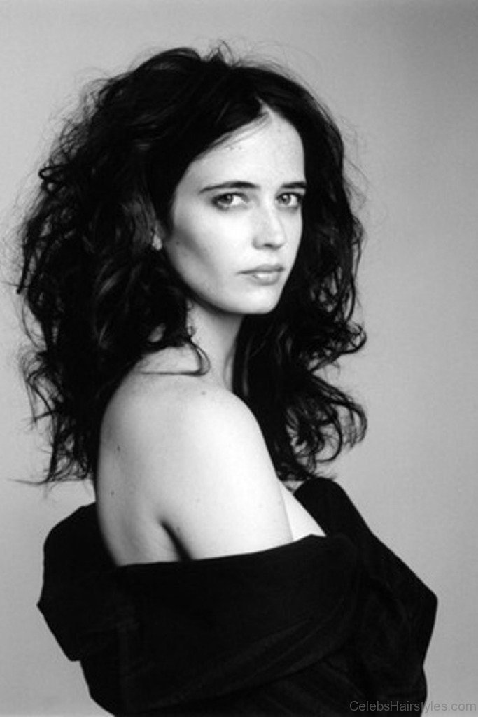 ¿Cuánto mide Eva Green? Eva-Green-Black-Hairstyle