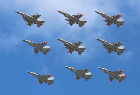 Obama War with Russia over Syria? F-16s-Photo-by-Slaunger-460x312