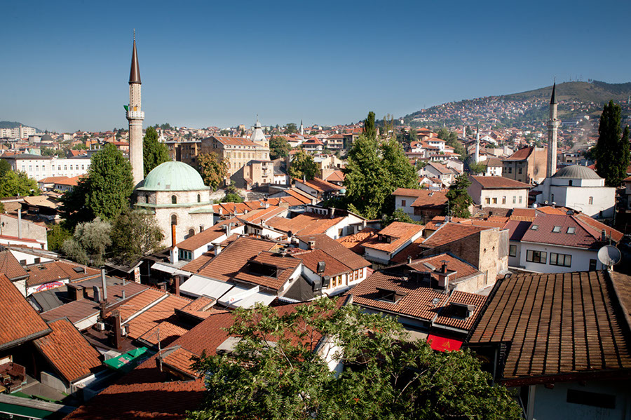 Muzičke destinacije 03_bosnia_sarajevo-panorama-old-town