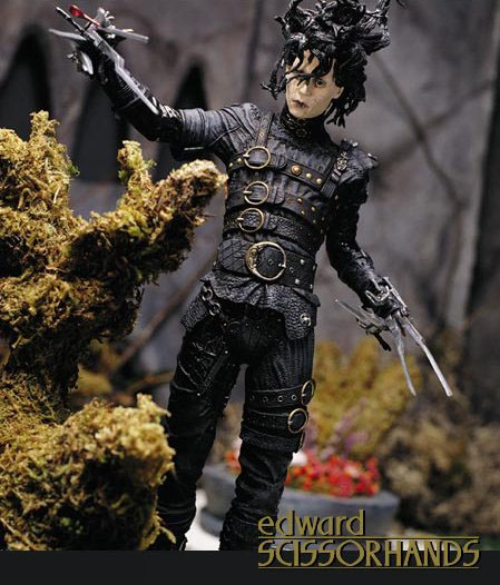 Edward Mãos de Tesoura 12" da Hot Toys - FOTOS FINAIS!! Mcfarlanescissor