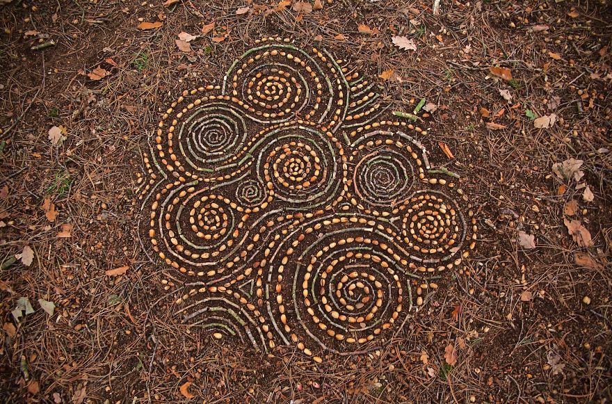 Artist Spends Hours Creating Natural Mandalas, And He’s Hoping You Will Find Them James-Brunt-Nature-Mandalas-15