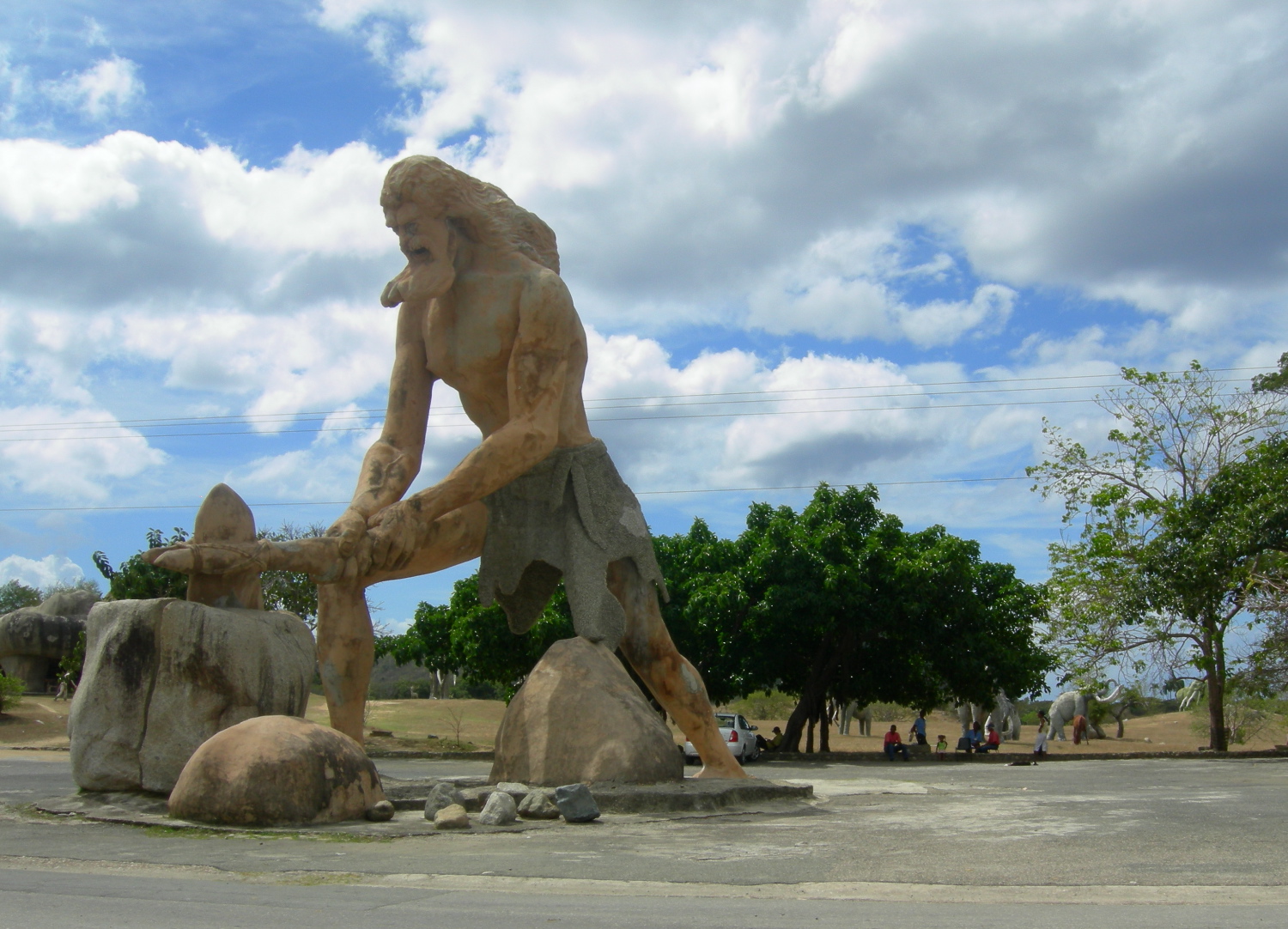 Công viên thời tiền sử ở Cuba Cuba-Dino-park