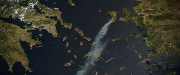 Incendio Forestal en una de las mas grandes Islas Griegas. 20120818-fires4-full-600x250