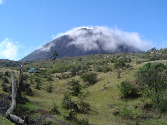 Volcán Pacaya en Guatemala registran tres explosiones Volcan-de-pacaya