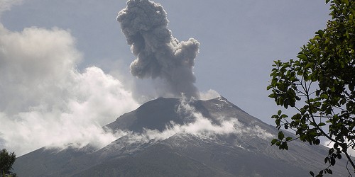 Volcán Tungurahua ACTIVO - Página 3 2194177956_6b73ae94e1-500x250
