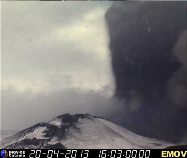 ALERTA VOLCÁN #Popocatépetl!! SEGUIMIENTO MUNDIAL DE #VOLCANES DÍA TRAS DÍA - Página 26 Emov0321