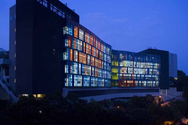 أفضل جامعات العالم University-of-Hong-Kong-24-600x400