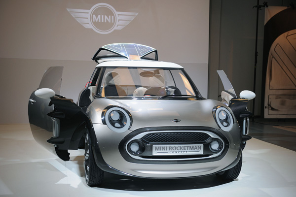 جديد سيارات موديل 2012 من معرض جنيف 2011 Mini-Rocketman-Concept