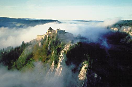 L'histoire d'un grand Guerrier Chateau%20de%20joux