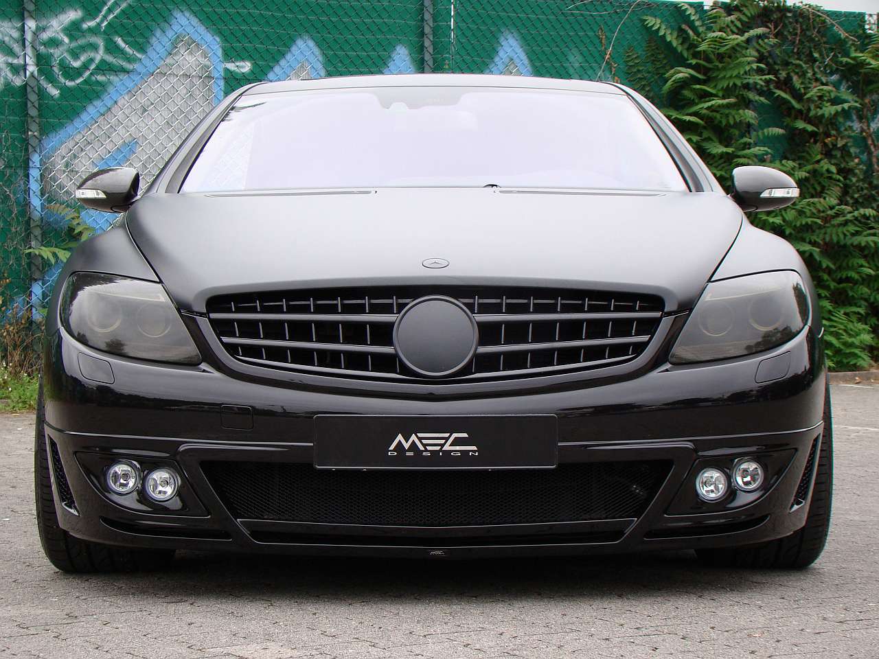 [Photos] Les Mercedes C216 spéciales C216_MEC_Design_2009_02