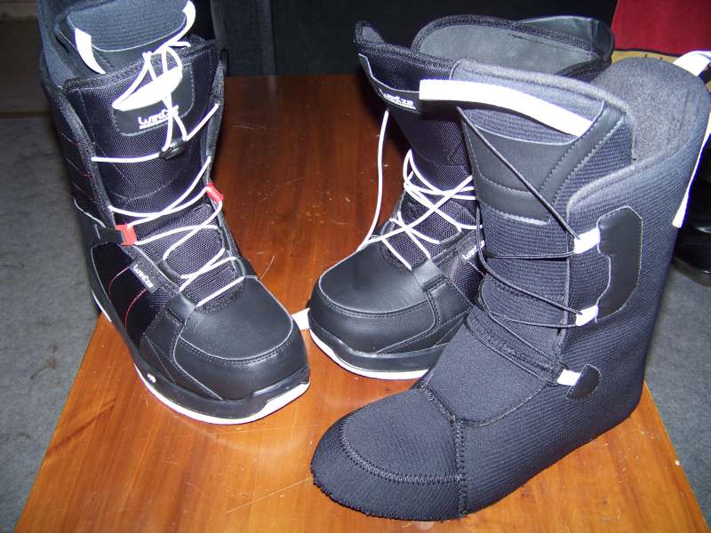 La bonne affaire, inatendue ...  Bottes-snowboard-03