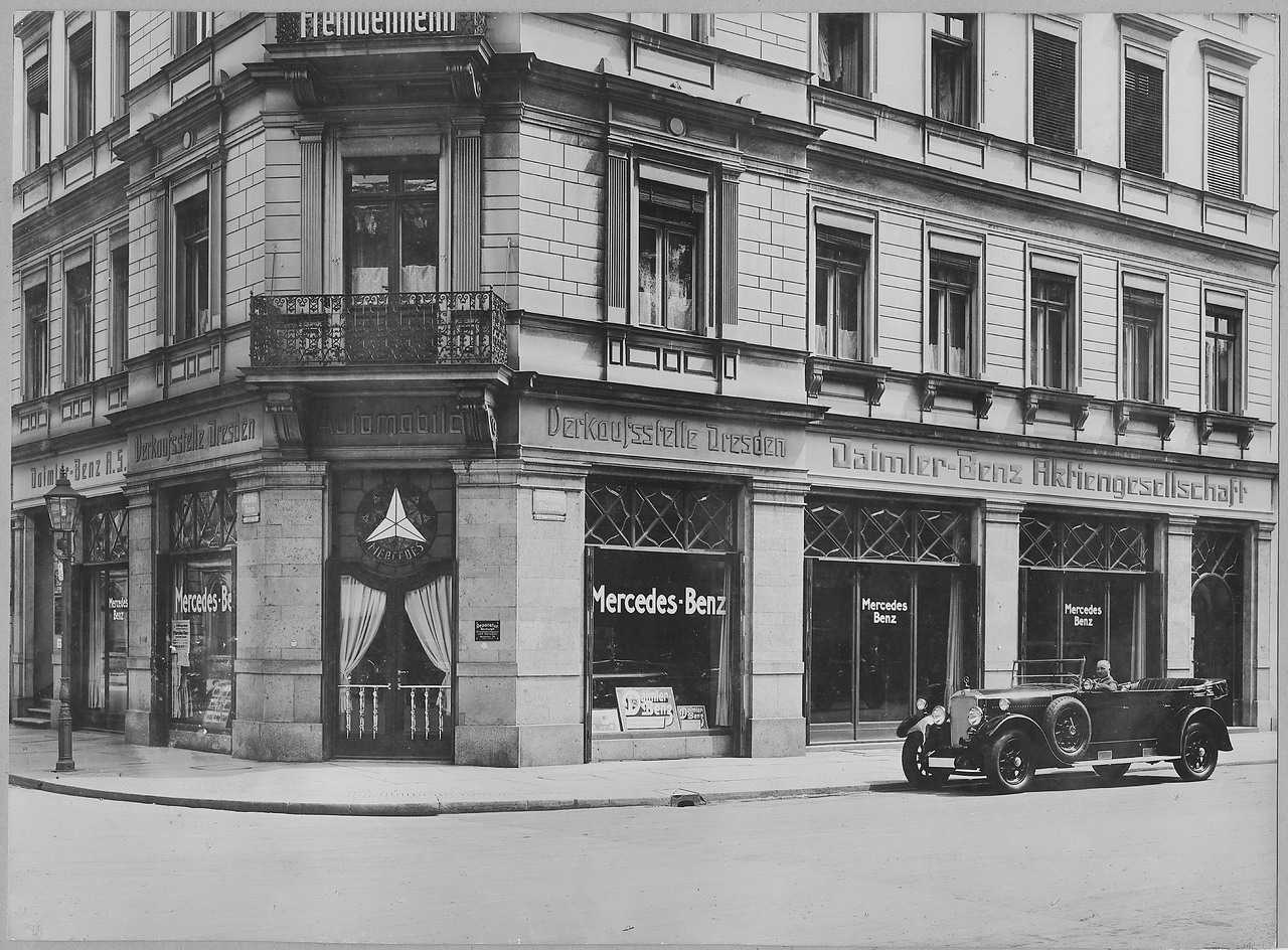 [Photos] Cartes postales & vielles photos Mercedes-Benz_Dresden_Christianstrasse_39_1928