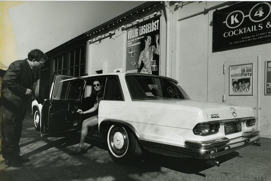 [Historique] La Mercedes 600 (W100 1963-1981) - Page 2 W100-john_lennon-12