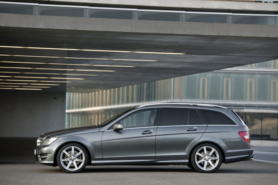 La nouvelle Classe C restylée 2011_mercedes_classe-c_estate_19_960