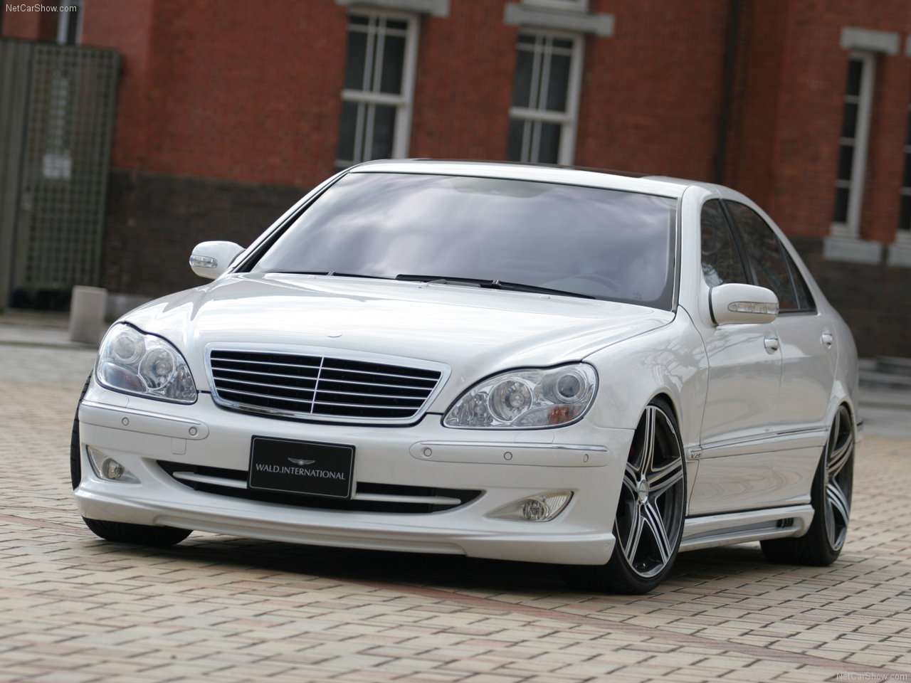 [Photos] Les W220 spéciales ... Wald-Mercedes-Benz_S-Class_W220_2007_1280x960_wallpaper_02