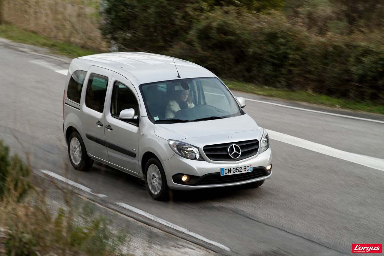 Mercedes-Benz Citan Combi 109 CDI (W415) W415_combi-11