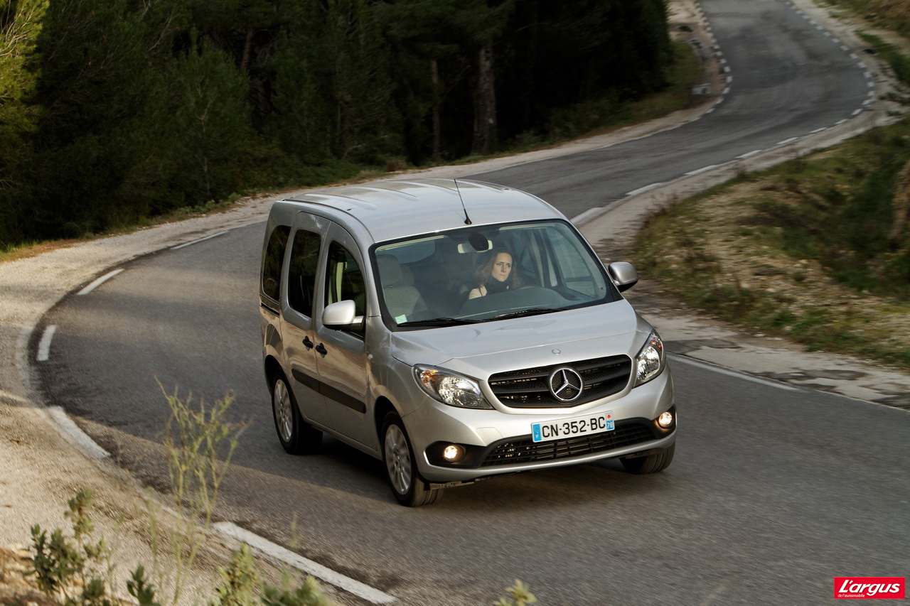 Mercedes-Benz Citan Combi 109 CDI (W415) W415_combi-15