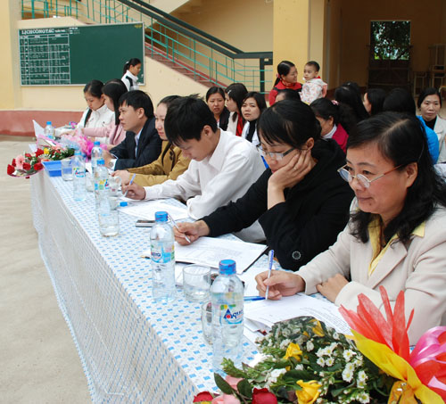 HỘI THI “ NỮ SINH THANH LỊCH” 08032010_1