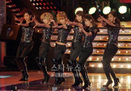 SNSD premiado como Mejor Artista 2010 en Soribada 2010122008400895800_1