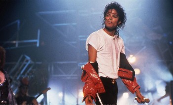 BAD WORLD TOUR  0d4fe8232520184