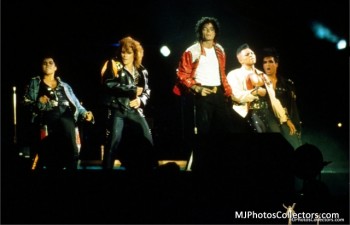 BAD WORLD TOUR  771cad232521179